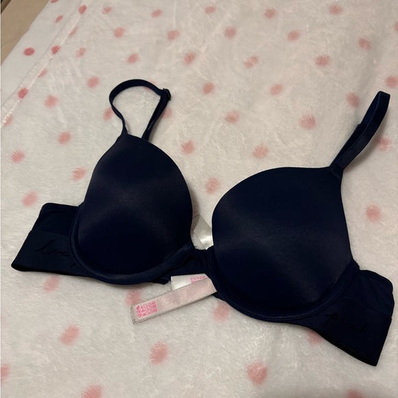 VS PINK Wear Everywhere Push Up Bra - Picture 3 of 5